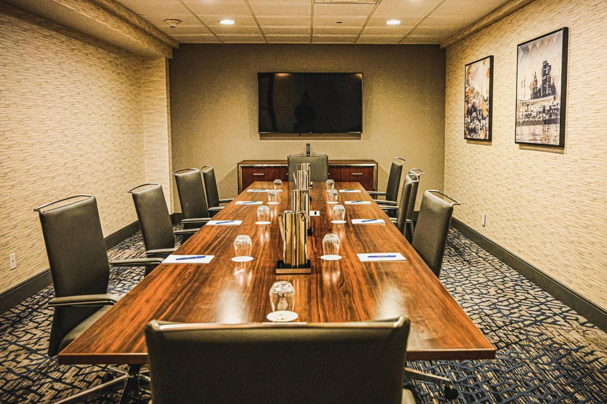 Delta Hotels By Marriott Cincinnati Шаронвилл Экстерьер фото