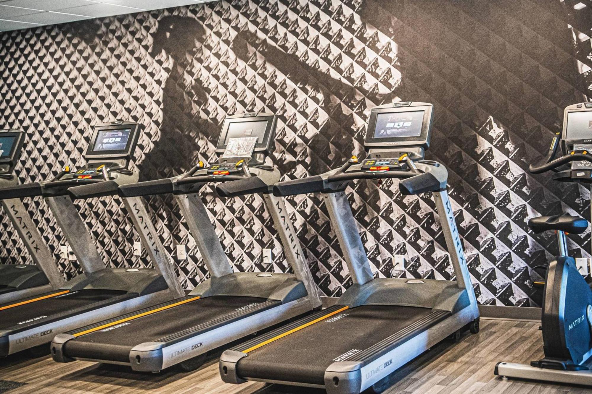 Delta Hotels By Marriott Cincinnati Шаронвилл Экстерьер фото