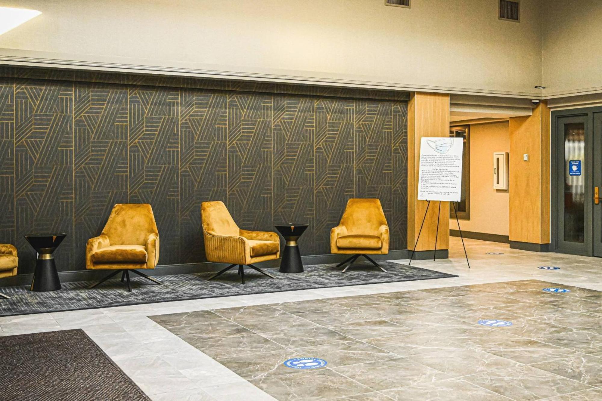Delta Hotels By Marriott Cincinnati Шаронвилл Экстерьер фото