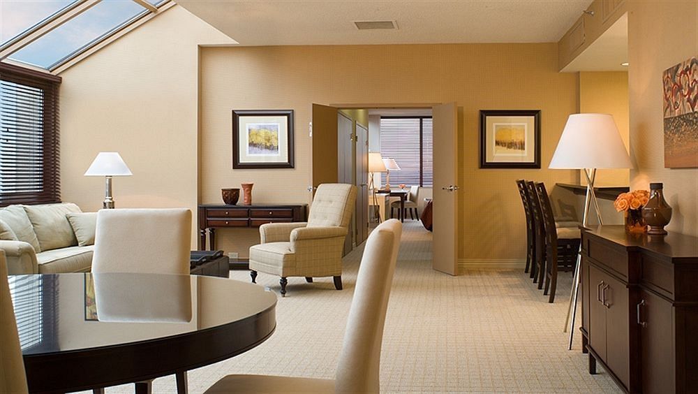 Delta Hotels By Marriott Cincinnati Шаронвилл Экстерьер фото